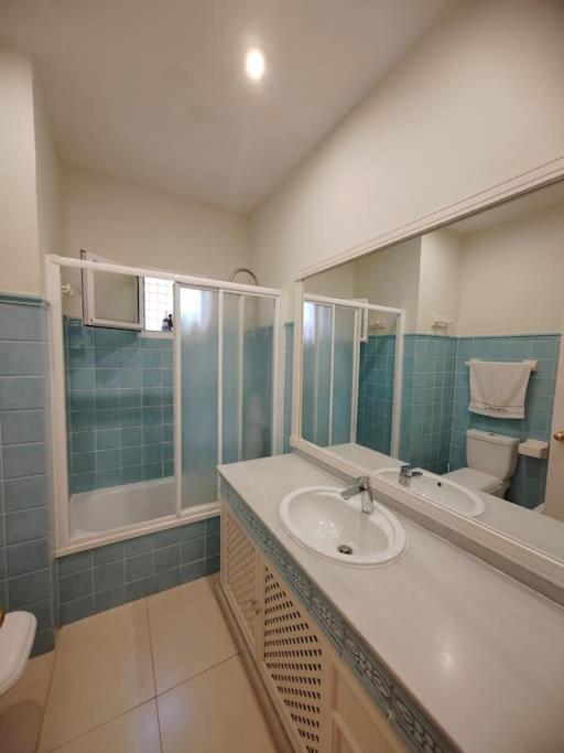 Escapada Santa Justa Apartment Seville Ngoại thất bức ảnh